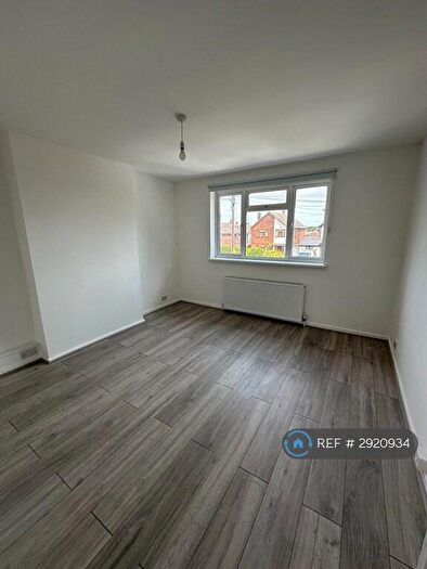 2 Bedroom End Of Terrace House To Rent In London Road, Rayleigh, SS6
