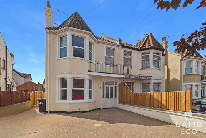 3 Bedroom Flat To Rent In Thoroughgood Road, CO15