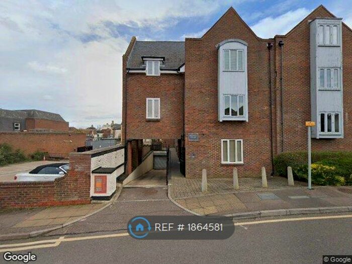 2 Bedroom Flat To Rent In Sillence Court, Royston, SG8