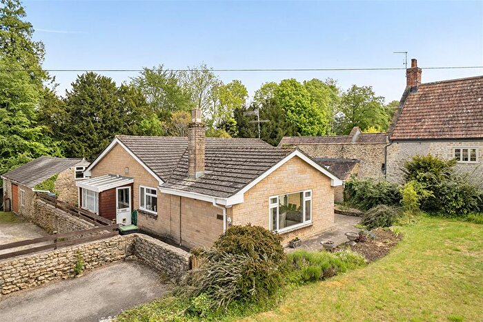 4 Bedroom Detached Bungalow For Sale In Fleet Street, Beaminster, DT8