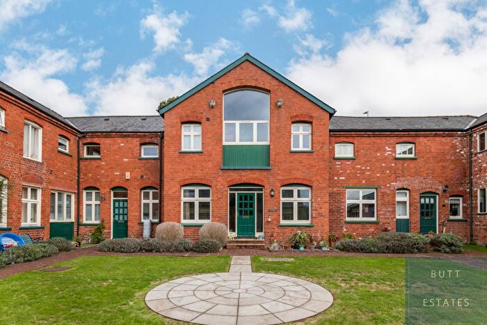 3 Bedroom Terraced House For Sale In Van Buren Place, Exeter, EX2