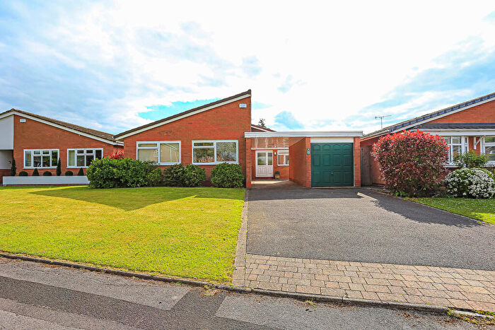 2 Bedroom Bungalow For Sale In Hollywell Road, Knowle, Solihull, B93