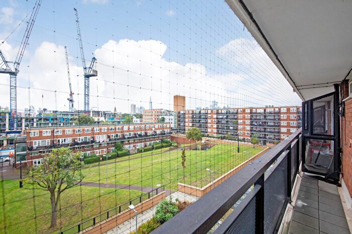 1 Bedroom Flat For Sale In Lockwood Square, London, SE16