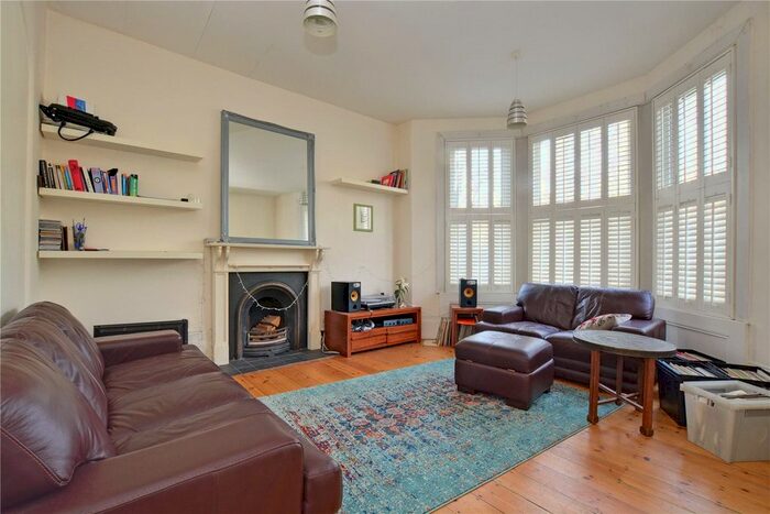 1 Bedroom Flat To Rent In St Johns Park, Blackheath, London, SE3