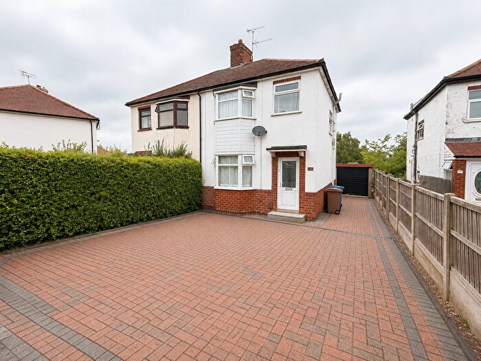 3 Bedroom Semi Detached House To Rent In Eakring Road, Mansfield, NG18