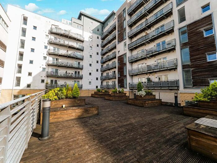 2 Bedroom Flat For Sale In Port Dundas Road, Glasgow, G4