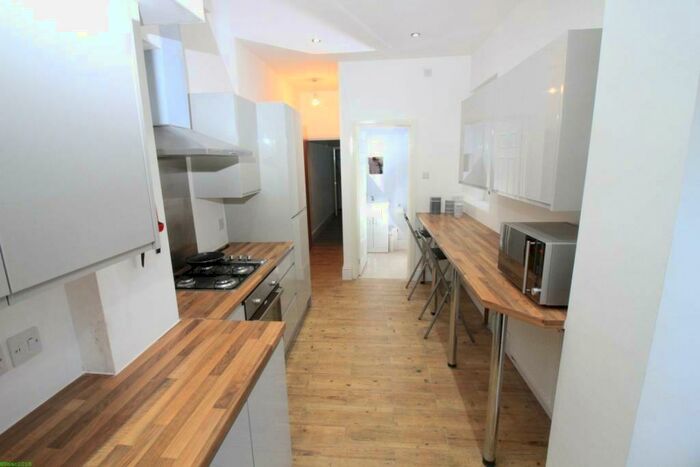 4 Bedroom Terraced House To Rent In Bolingbroke Road, Coventry, West Midlands, CV3