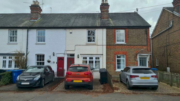 3 Bedroom Detached House To Rent In Maidenhead, Berkshire, SL6