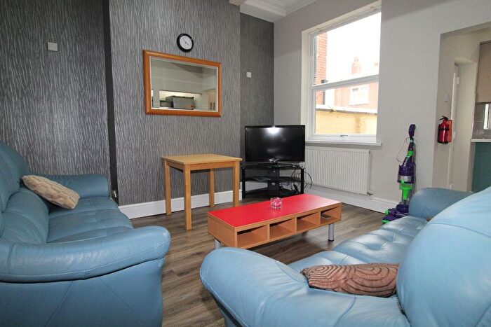 4 Bedroom Terraced House To Rent In Balfour Road, Preston, Lancashire, PR2