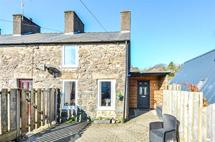 1 Bedroom End Of Terrace House For Sale In Mount Pleasant Terrace, Llanaelhaearn, Caernarfon, Gwynedd, LL54