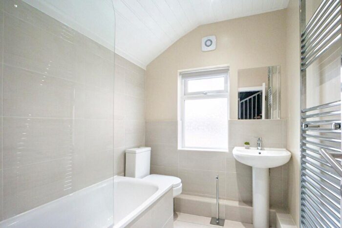 4 Bedroom Terraced House To Rent In Tudor Grove, Nottingham, Nottinghamshire, NG1