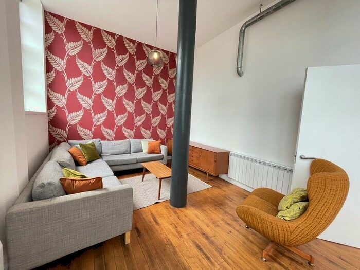 2 Bedroom Apartment To Rent In Tobacco Factory Phase, Ludgate Hill, M4