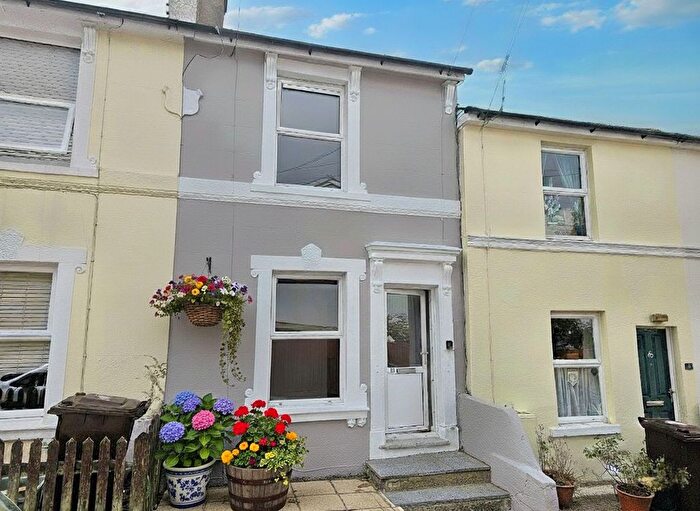 2 Bedroom Terraced House For Sale In Stanley Road, Tunbridge Wells, TN1