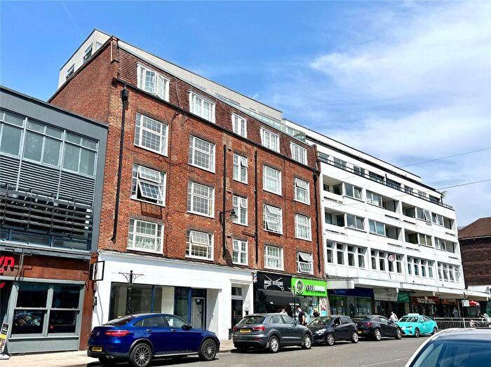 Studio For Sale In High Street, Guildford, Surrey, GU1