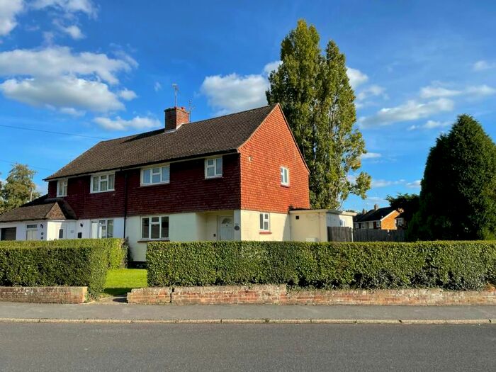 3 Bedroom Semi Detached House For Sale In South Bank, Staplehurst