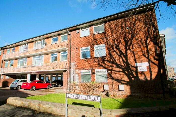 2 Bedroom Flat To Rent In Victoria Street, Dunstable, LU6
