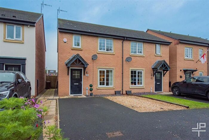 3 Bedroom Semi-detached House For Sale In Baines Close, Leigh, WN7
