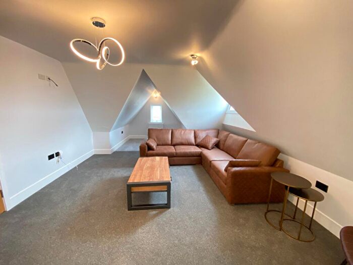 2 Bedroom Apartment To Rent In Flat, Musters Road, West Bridgford, Nottingham, NG2