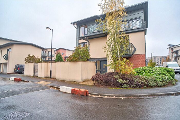 3 Bedroom End Terrace House For Sale In Hayman Crescent, Marlborough Park, Swindon, Wiltshire, SN3