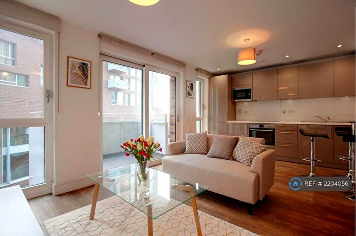 Studio To Rent In Hannaford Walk, London, E3