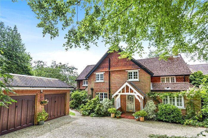 4 Bedroom Detached House For Sale In Beech Hill Road, Headley, Hampshire, GU35