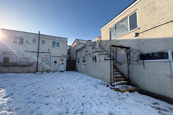 2 Bedroom Flat To Rent In Hednesford Road, Cannock, WS12