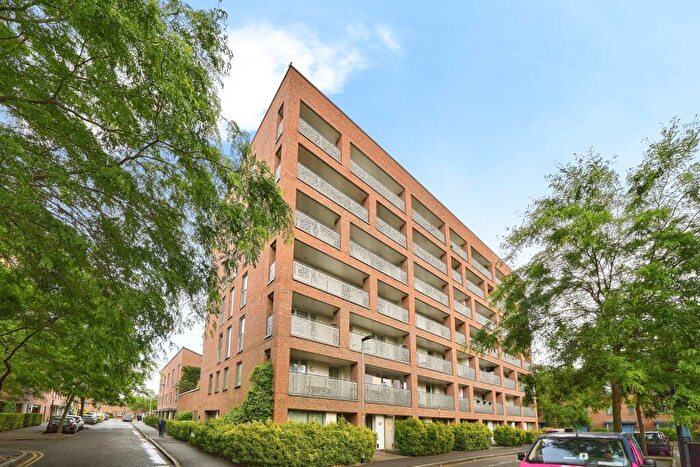 2 Bedroom Flat For Sale In Robertson Road, London, London, E16