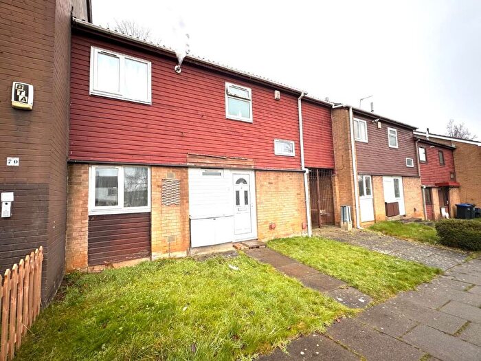 4 Bedroom Terraced House For Sale In Farm Field Court, Thorplands, Northampton, NN3