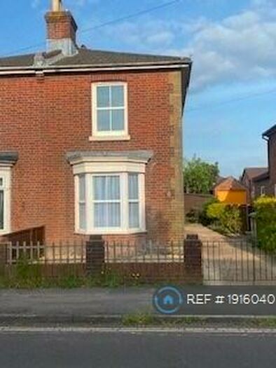 2 Bedroom Semi-Detached House To Rent In Almond Road, Southampton, SO15
