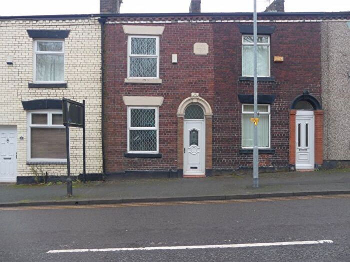 2 Bedroom Terraced House To Rent In Turf Lane, Royton, Oldham, OL2