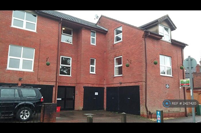 1 Bedroom Flat To Rent In The Close, Kenilworth, CV8