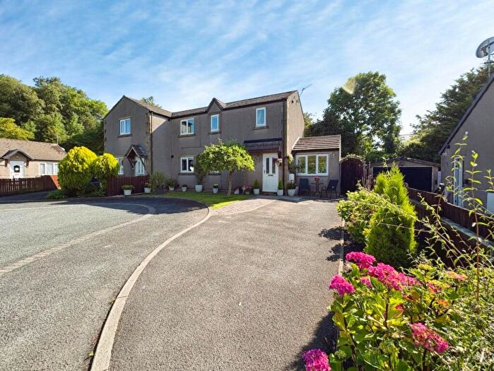 3 Bedroom End Of Terrace House For Sale In Kendal Close, Hellifield, Skipton, BD23