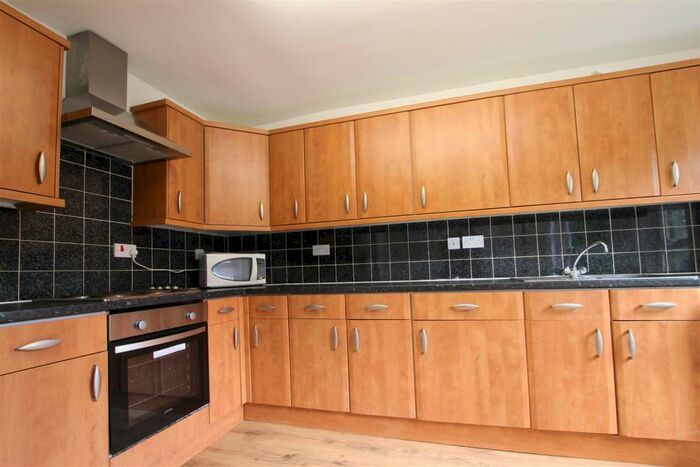 2 Bedroom Flat To Rent In Orchard Place, Jesmond, NE2
