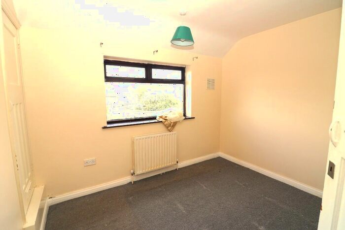 3 Bedroom Terraced House For Sale In Third Avenue, Dagenham, London, RM10