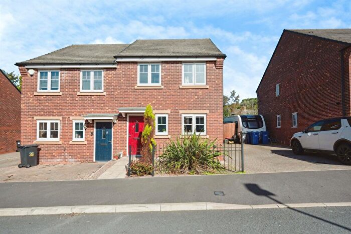 3 Bedroom Semi-Detached House For Sale In Spring Pool Meadow, Dudley, DY1