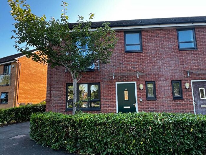 3 Bedroom Semi-Detached House To Rent In Canavan Way, Salford, Greater Manchester, M7
