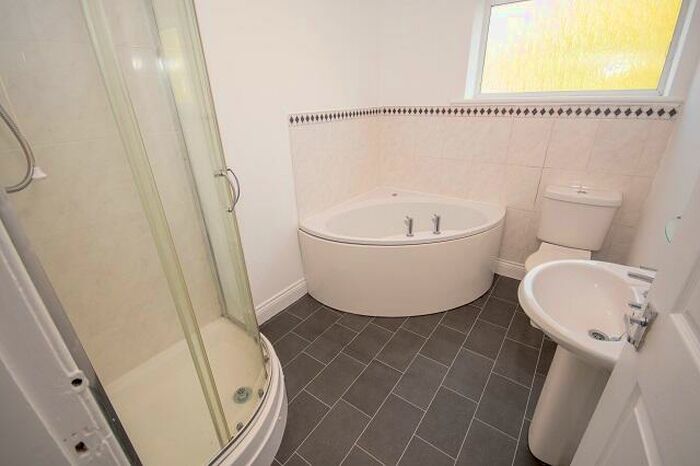 2 Bedroom Flat To Rent In Wellesley Road, Methil, KY8