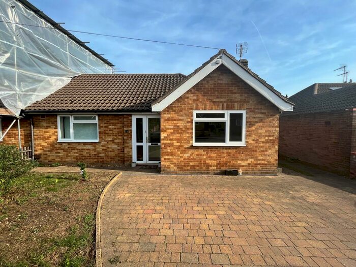 3 Bedroom Bungalow To Rent In Duffield Road, Great Baddow, CM2
