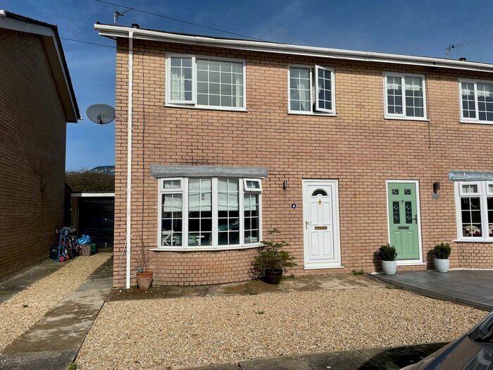 3 Bedroom Semi-Detached House To Rent In Forge Way, Porthcawl, CF36