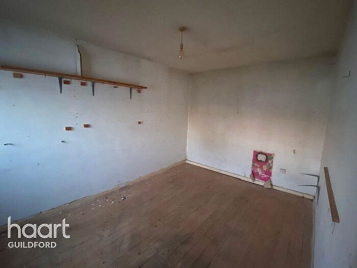 3 Bedroom Terraced House For Sale In Bracklesham Close, Farnborough, GU14