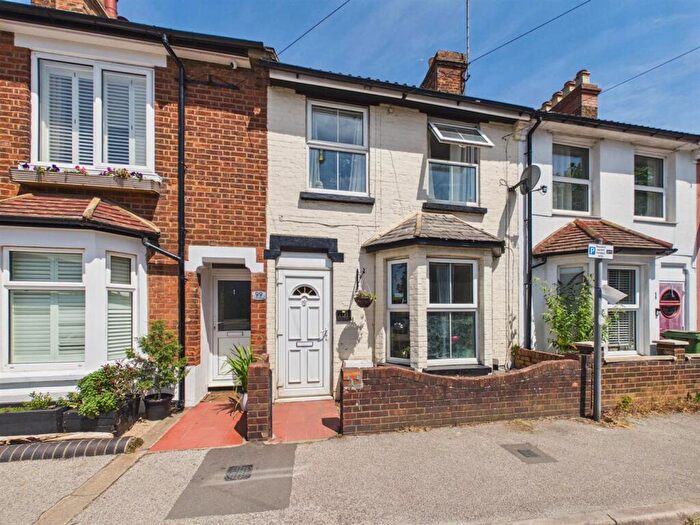 3 Bedroom House For Sale In Park Street, Aylesbury, HP20