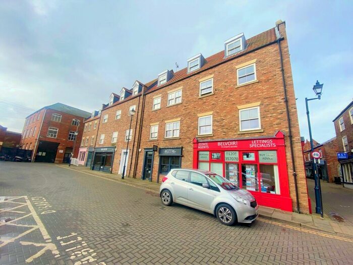 2 Bedroom Penthouse To Rent In Pump Square, Boston, PE21