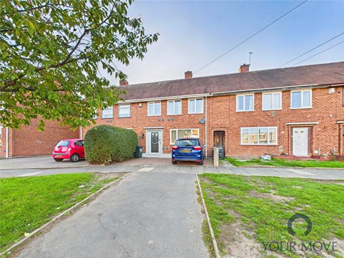 3 Bedroom Terraced House For Sale In Garretts Green Lane, Birmingham, West Midlands, B33