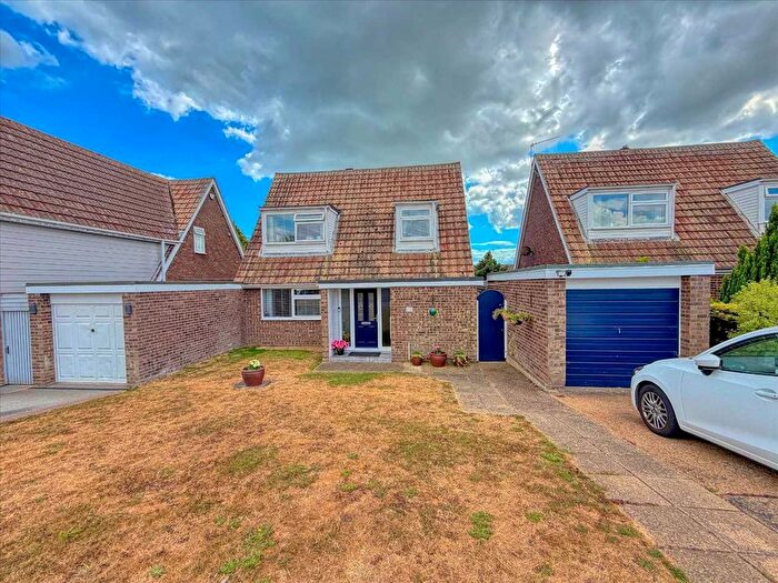 3 Bedroom Detached House For Sale In Little Bakers, Walton On The Naze, CO14