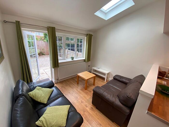 3 Bedroom House To Rent In Matlock Court, Nottingham, NG1