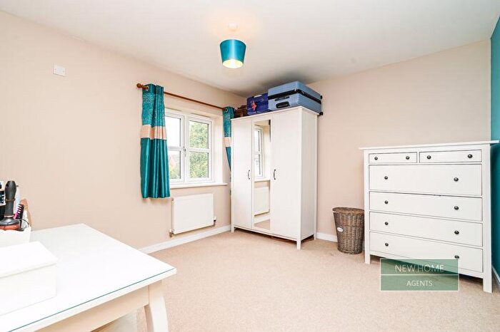 3 Bedroom Detached House For Sale In Runnymede Lane, Kingswood, Hull, HU7
