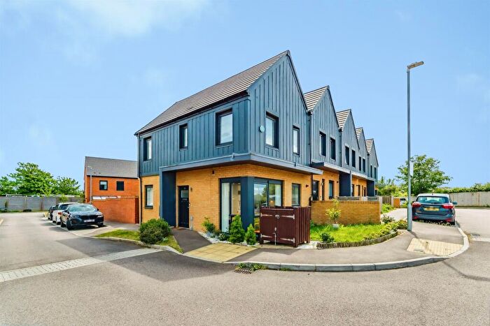 2 Bedroom End Of Terrace House For Sale In Jupiter Road, Milton Regis, Sittingbourne, ME10