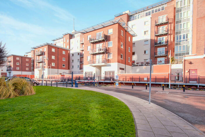 2 Bedroom Flat To Rent In Anson Court, The Canalside, PO1