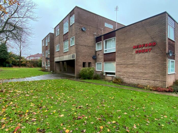 3 Bedroom Flat To Rent In Bedford Court, Leeds, LS8