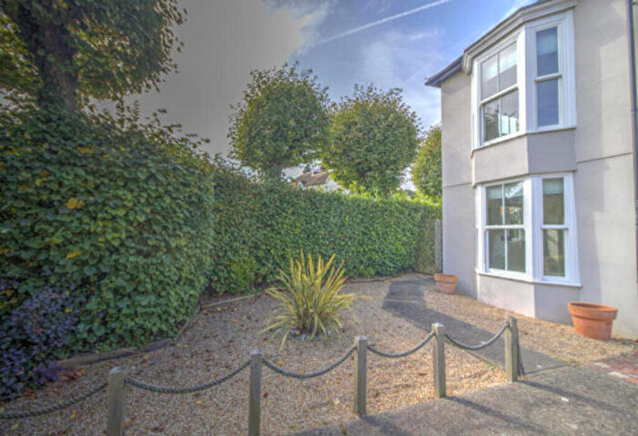 1 Bedroom Mews To Rent In Redhill Road, Rowlands Castle, PO9
